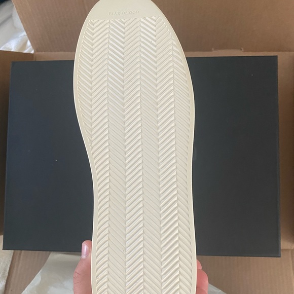 MENS Fear of God Skate Mid ‘Sand Cream’ - Picture 5 of 8